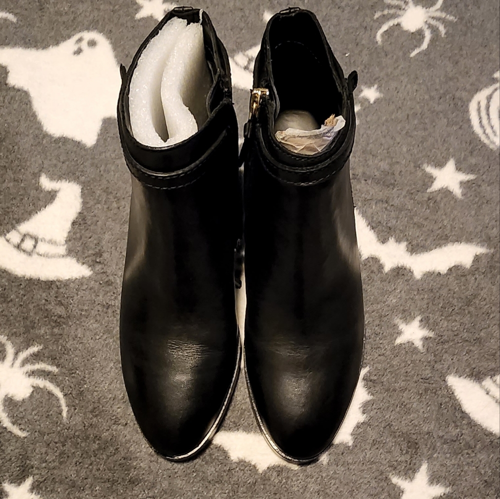 Ralph Lauren ankle booties